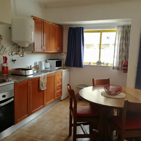 Apartmán O Recanto Da Rocha *